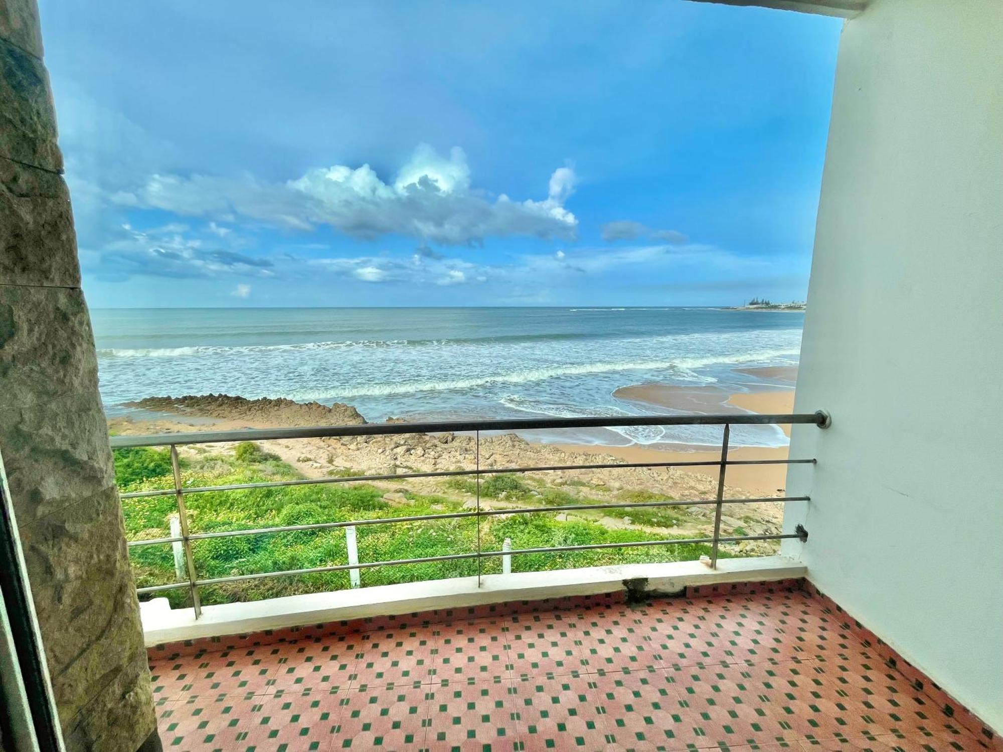Splendid Beachfront Villa In Sidi Bouzid Beach With Pool Douar Ourlali Luaran gambar